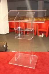 Acrylglas-Rednerpult ca. L: 1000mm/B: 500mm/H: 1100mm, 15mm glasklar, Kanten poliert